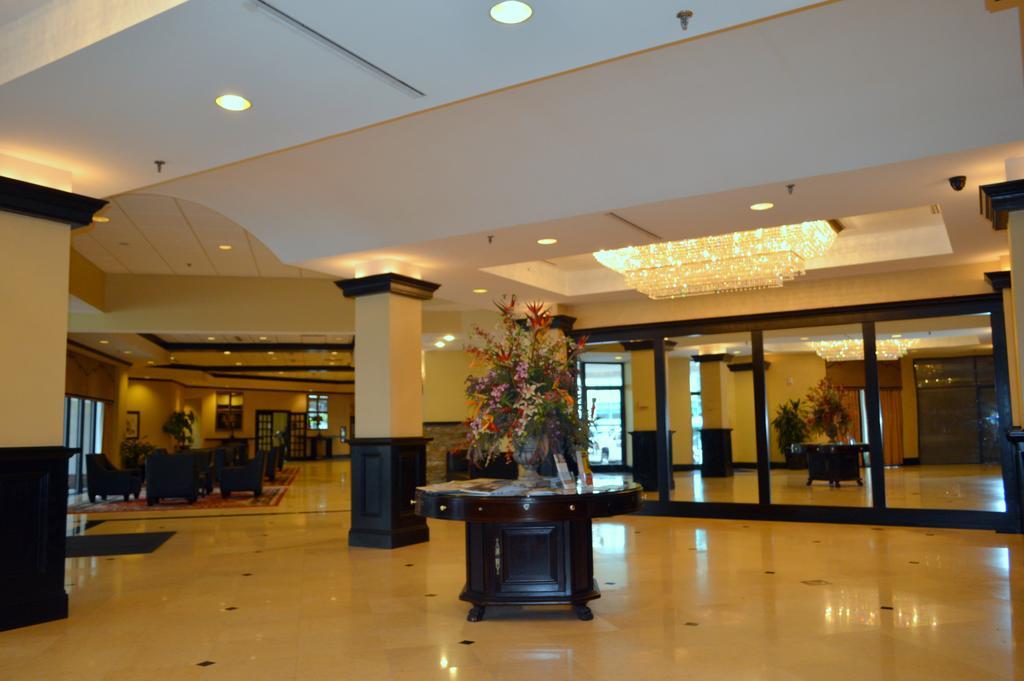 Red Lion Hotel Highpoint Esterno foto