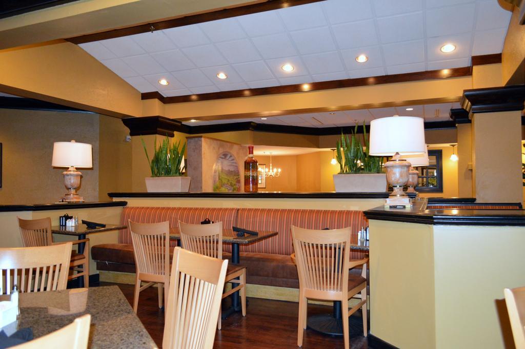 Red Lion Hotel Highpoint Esterno foto